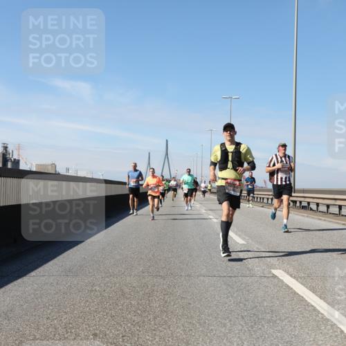 03.10.2025 - Köhlbrandbrückenlauf Yannick Fuchs http://msf.ph/oto/9186738 03.10.2025 11:45:06 Position 3  meine-sportfotos.de