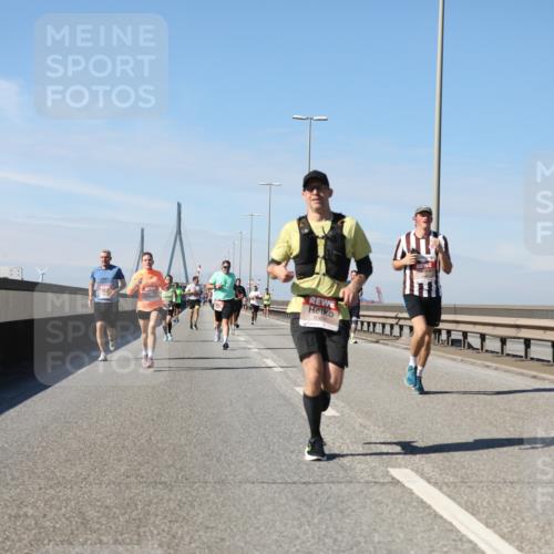 03.10.2025 - Köhlbrandbrückenlauf Yannick Fuchs http://msf.ph/oto/9186740 03.10.2025 11:45:06 Position 3  meine-sportfotos.de