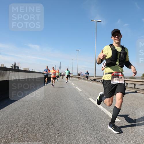 03.10.2025 - Köhlbrandbrückenlauf Yannick Fuchs http://msf.ph/oto/9186755 03.10.2025 11:45:07 Position 3 6368 meine-sportfotos.de