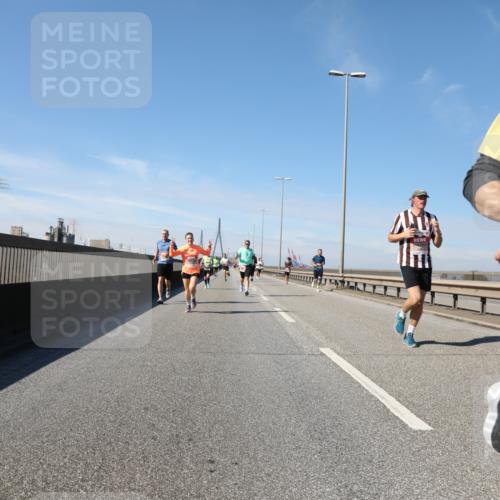 03.10.2025 - Köhlbrandbrückenlauf Yannick Fuchs http://msf.ph/oto/9186763 03.10.2025 11:45:08 Position 3  meine-sportfotos.de
