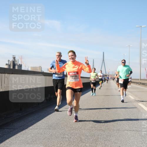 03.10.2025 - Köhlbrandbrückenlauf Yannick Fuchs http://msf.ph/oto/9186776 03.10.2025 11:45:09 Position 3 4095 meine-sportfotos.de