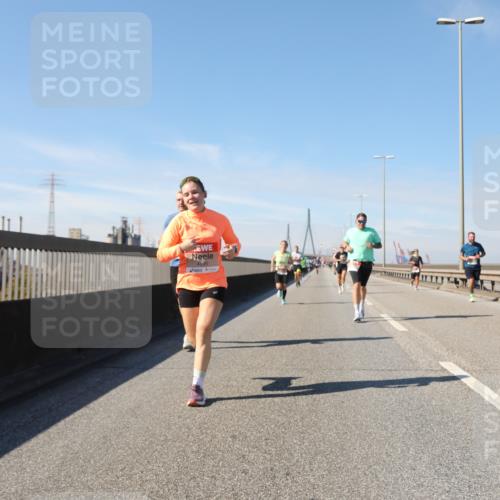 03.10.2025 - Köhlbrandbrückenlauf Yannick Fuchs http://msf.ph/oto/9186785 03.10.2025 11:45:09 Position 3  meine-sportfotos.de