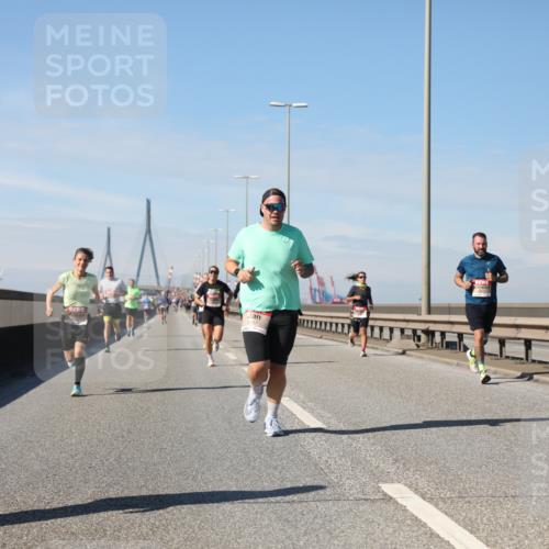 03.10.2025 - Köhlbrandbrückenlauf Yannick Fuchs http://msf.ph/oto/9186790 03.10.2025 11:45:10 Position 3  meine-sportfotos.de