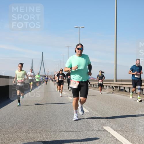 03.10.2025 - Köhlbrandbrückenlauf Yannick Fuchs http://msf.ph/oto/9186797 03.10.2025 11:45:10 Position 3 6707 meine-sportfotos.de