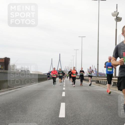 03.10.2025 - Köhlbrandbrückenlauf Matties Gatica Varas http://msf.ph/oto/9186798 03.10.2025 15:47:43 Position 3 7219 meine-sportfotos.de