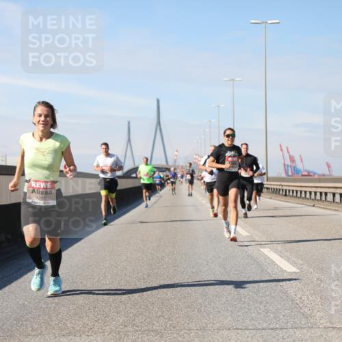 03.10.2025 - Köhlbrandbrückenlauf Yannick Fuchs http://msf.ph/oto/9186814 03.10.2025 11:45:11 Position 3 4292 meine-sportfotos.de