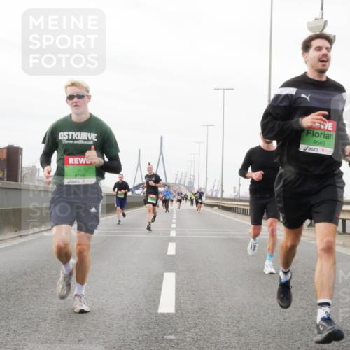 03.10.2025 - Köhlbrandbrückenlauf Matties Gatica Varas http://msf.ph/oto/9186825 03.10.2025 15:47:50 Position 3 9746, 9569 meine-sportfotos.de