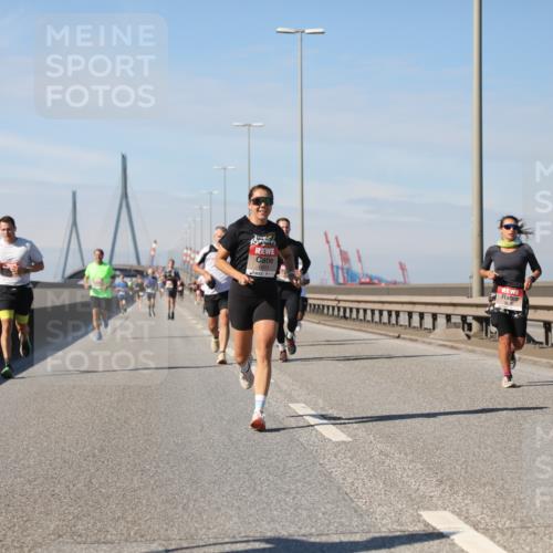 03.10.2025 - Köhlbrandbrückenlauf Yannick Fuchs http://msf.ph/oto/9186828 03.10.2025 11:45:12 Position 3 6601 meine-sportfotos.de
