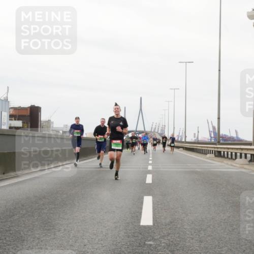 03.10.2025 - Köhlbrandbrückenlauf Matties Gatica Varas http://msf.ph/oto/9186833 03.10.2025 15:47:52 Position 3  meine-sportfotos.de