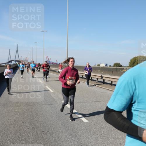 03.10.2025 - Köhlbrandbrückenlauf Yannick Fuchs http://msf.ph/oto/9186853 03.10.2025 12:06:01 Position 3 4960 meine-sportfotos.de