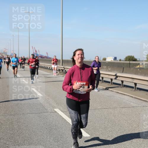 03.10.2025 - Köhlbrandbrückenlauf Yannick Fuchs http://msf.ph/oto/9186857 03.10.2025 12:06:02 Position 3 309 meine-sportfotos.de