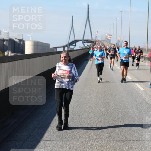 03.10.2025 - Köhlbrandbrückenlauf Yannick Fuchs http://msf.ph/oto/9186861 03.10.2025 12:06:02 Position 3 4923 meine-sportfotos.de