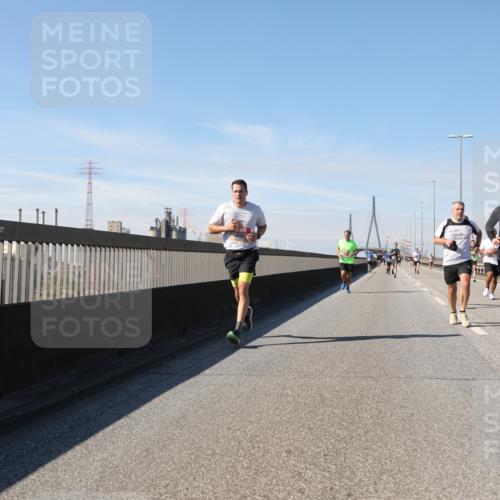 03.10.2025 - Köhlbrandbrückenlauf Yannick Fuchs http://msf.ph/oto/9186871 03.10.2025 11:45:15 Position 3  meine-sportfotos.de