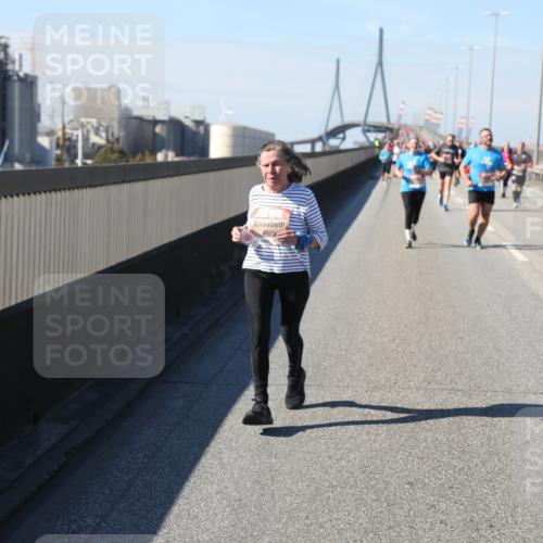 03.10.2025 - Köhlbrandbrückenlauf Yannick Fuchs http://msf.ph/oto/9186872 03.10.2025 12:06:03 Position 3 4923 meine-sportfotos.de
