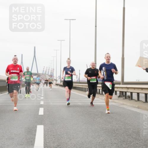 03.10.2025 - Köhlbrandbrückenlauf Matties Gatica Varas http://msf.ph/oto/9186877 03.10.2025 15:48:02 Position 3 6049 meine-sportfotos.de