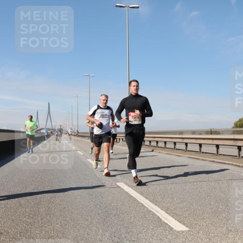 03.10.2025 - Köhlbrandbrückenlauf Yannick Fuchs http://msf.ph/oto/9186882 03.10.2025 11:45:15 Position 3  meine-sportfotos.de