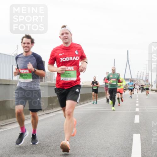 03.10.2025 - Köhlbrandbrückenlauf Matties Gatica Varas http://msf.ph/oto/9186885 03.10.2025 15:48:04 Position 3 9670 meine-sportfotos.de