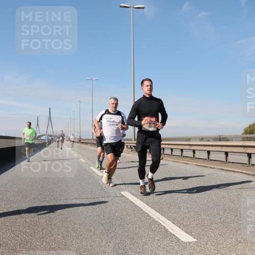 03.10.2025 - Köhlbrandbrückenlauf Yannick Fuchs http://msf.ph/oto/9186886 03.10.2025 11:45:16 Position 3 4850 meine-sportfotos.de