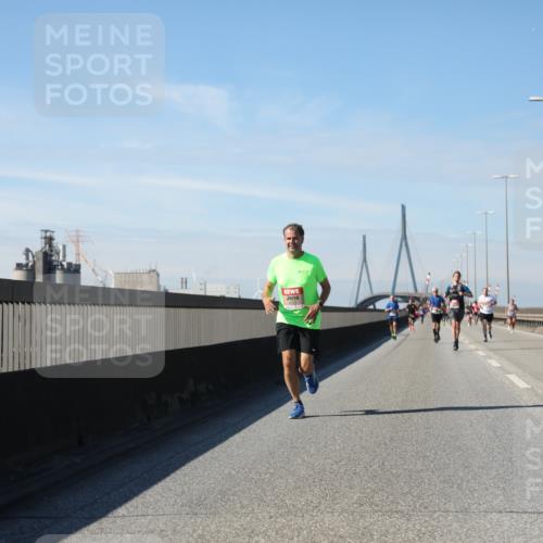 03.10.2025 - Köhlbrandbrückenlauf Yannick Fuchs http://msf.ph/oto/9186900 03.10.2025 11:45:17 Position 3  meine-sportfotos.de