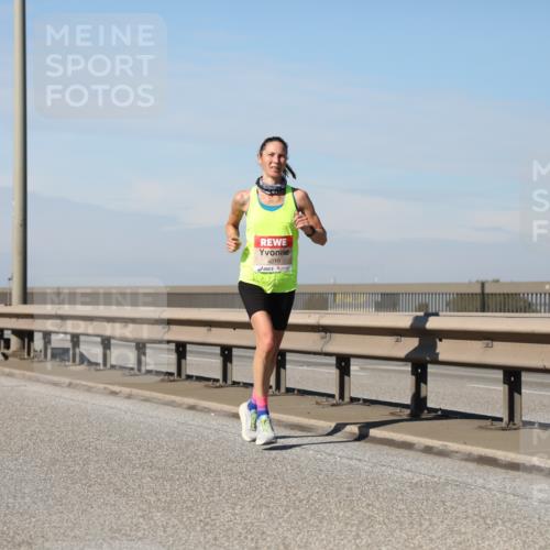03.10.2025 - Köhlbrandbrückenlauf Yannick Fuchs http://msf.ph/oto/9186936 03.10.2025 11:45:20 Position 3 4219 meine-sportfotos.de