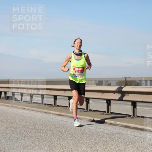 03.10.2025 - Köhlbrandbrückenlauf Yannick Fuchs http://msf.ph/oto/9186939 03.10.2025 11:45:21 Position 3 4219 meine-sportfotos.de