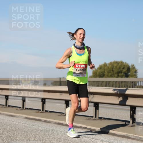 03.10.2025 - Köhlbrandbrückenlauf Yannick Fuchs http://msf.ph/oto/9186947 03.10.2025 11:45:21 Position 3 4219 meine-sportfotos.de