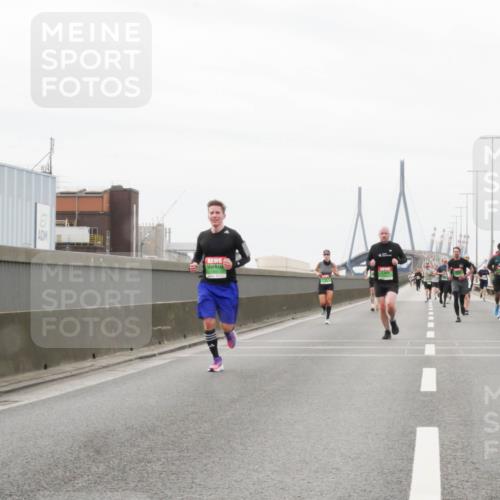 03.10.2025 - Köhlbrandbrückenlauf Matties Gatica Varas http://msf.ph/oto/9186949 03.10.2025 15:48:18 Position 3  meine-sportfotos.de