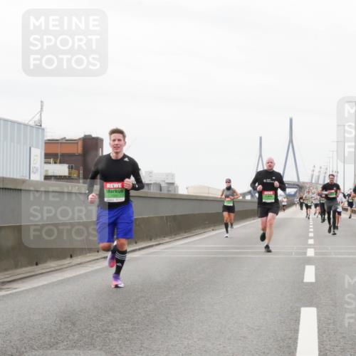 03.10.2025 - Köhlbrandbrückenlauf Matties Gatica Varas http://msf.ph/oto/9186957 03.10.2025 15:48:19 Position 3 7300 meine-sportfotos.de