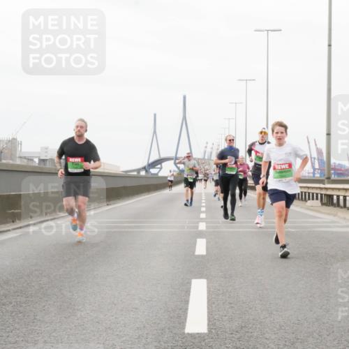 03.10.2025 - Köhlbrandbrückenlauf Matties Gatica Varas http://msf.ph/oto/9186992 03.10.2025 15:48:27 Position 3 7245 meine-sportfotos.de