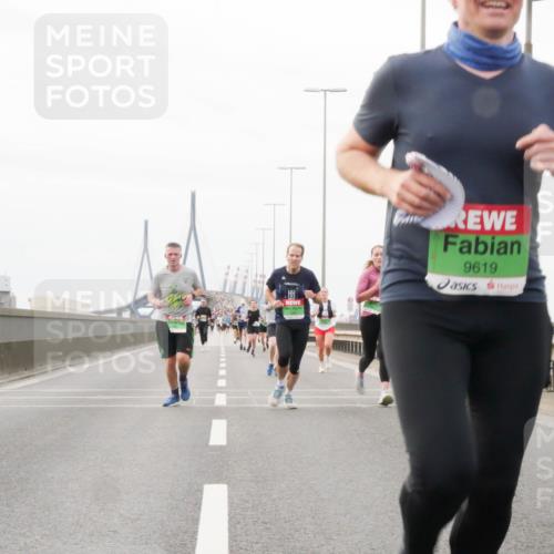 03.10.2025 - Köhlbrandbrückenlauf Matties Gatica Varas http://msf.ph/oto/9187014 03.10.2025 15:48:32 Position 3 9619 meine-sportfotos.de