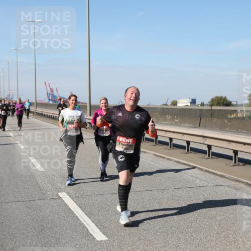 03.10.2025 - Köhlbrandbrückenlauf Yannick Fuchs http://msf.ph/oto/9187021 03.10.2025 12:06:14 Position 3  meine-sportfotos.de