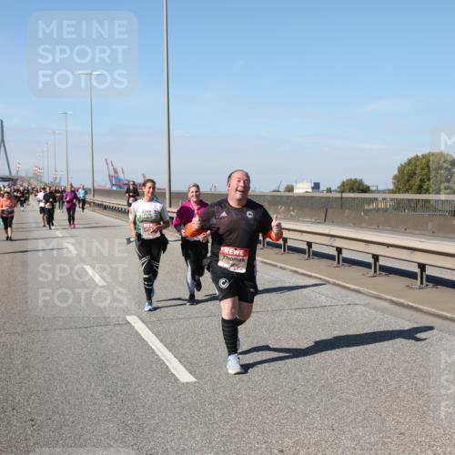 03.10.2025 - Köhlbrandbrückenlauf Yannick Fuchs http://msf.ph/oto/9187025 03.10.2025 12:06:14 Position 3  meine-sportfotos.de