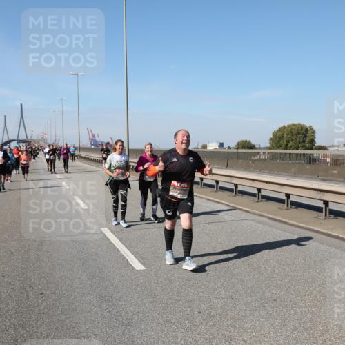 03.10.2025 - Köhlbrandbrückenlauf Yannick Fuchs http://msf.ph/oto/9187030 03.10.2025 12:06:14 Position 3  meine-sportfotos.de