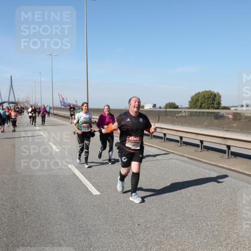 03.10.2025 - Köhlbrandbrückenlauf Yannick Fuchs http://msf.ph/oto/9187035 03.10.2025 12:06:14 Position 3  meine-sportfotos.de