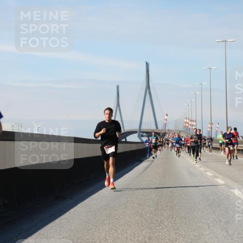 03.10.2025 - Köhlbrandbrückenlauf Yannick Fuchs http://msf.ph/oto/9187038 03.10.2025 11:45:29 Position 3 4187 meine-sportfotos.de