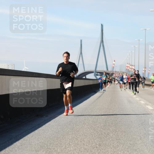 03.10.2025 - Köhlbrandbrückenlauf Yannick Fuchs http://msf.ph/oto/9187045 03.10.2025 11:45:29 Position 3  meine-sportfotos.de