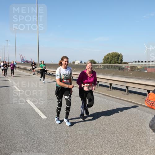 03.10.2025 - Köhlbrandbrückenlauf Yannick Fuchs http://msf.ph/oto/9187059 03.10.2025 12:06:16 Position 3 6418, 2495 meine-sportfotos.de