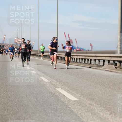 03.10.2025 - Köhlbrandbrückenlauf Yannick Fuchs http://msf.ph/oto/9187073 03.10.2025 11:45:33 Position 3  meine-sportfotos.de
