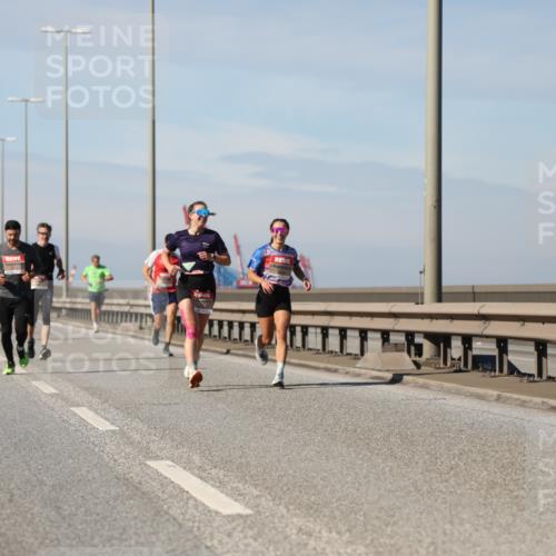 03.10.2025 - Köhlbrandbrückenlauf Yannick Fuchs http://msf.ph/oto/9187089 03.10.2025 11:45:34 Position 3 2 meine-sportfotos.de