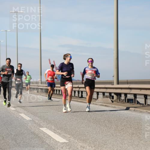 03.10.2025 - Köhlbrandbrückenlauf Yannick Fuchs http://msf.ph/oto/9187101 03.10.2025 11:45:35 Position 3  meine-sportfotos.de
