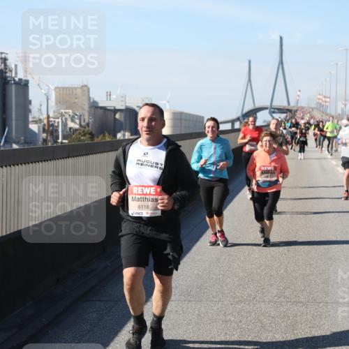 03.10.2025 - Köhlbrandbrückenlauf Yannick Fuchs http://msf.ph/oto/9187106 03.10.2025 12:06:18 Position 3 6118 meine-sportfotos.de
