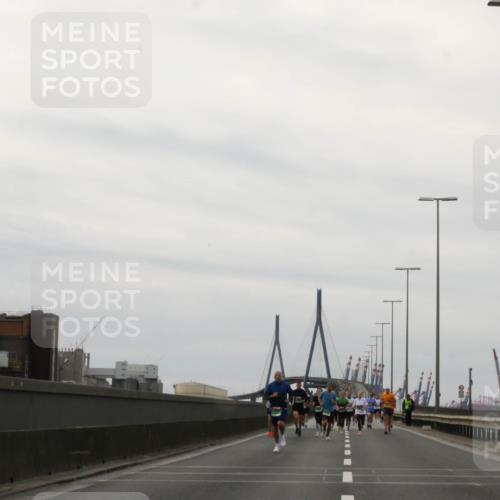 03.10.2025 - Köhlbrandbrückenlauf Matties Gatica Varas http://msf.ph/oto/9187108 03.10.2025 15:48:58 Position 3  meine-sportfotos.de