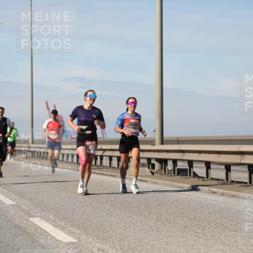 03.10.2025 - Köhlbrandbrückenlauf Yannick Fuchs http://msf.ph/oto/9187109 03.10.2025 11:45:35 Position 3  meine-sportfotos.de