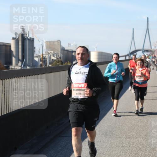 03.10.2025 - Köhlbrandbrückenlauf Yannick Fuchs http://msf.ph/oto/9187110 03.10.2025 12:06:19 Position 3 6118 meine-sportfotos.de