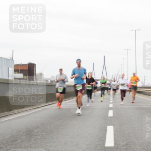 03.10.2025 - Köhlbrandbrückenlauf Matties Gatica Varas http://msf.ph/oto/9187139 03.10.2025 15:49:07 Position 3  meine-sportfotos.de