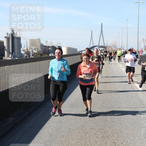 03.10.2025 - Köhlbrandbrückenlauf Yannick Fuchs http://msf.ph/oto/9187141 03.10.2025 12:06:20 Position 3 480 meine-sportfotos.de