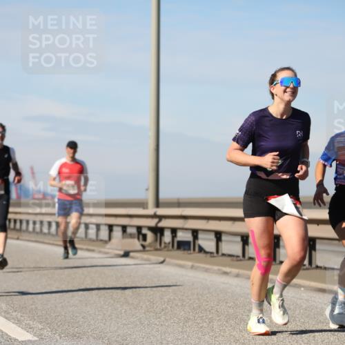 03.10.2025 - Köhlbrandbrückenlauf Yannick Fuchs http://msf.ph/oto/9187148 03.10.2025 11:45:38 Position 3 4172, 4206 meine-sportfotos.de