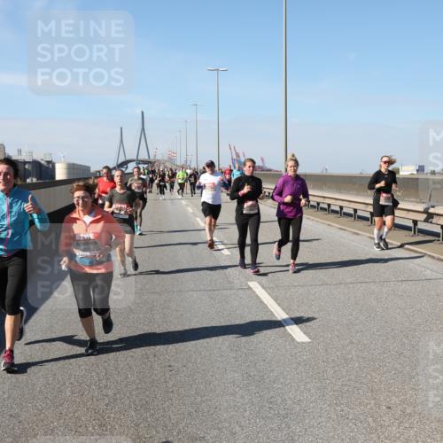 03.10.2025 - Köhlbrandbrückenlauf Yannick Fuchs http://msf.ph/oto/9187149 03.10.2025 12:06:21 Position 3  meine-sportfotos.de