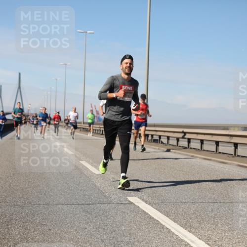 03.10.2025 - Köhlbrandbrückenlauf Yannick Fuchs http://msf.ph/oto/9187163 03.10.2025 11:45:39 Position 3  meine-sportfotos.de