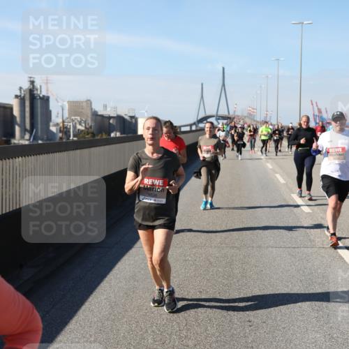03.10.2025 - Köhlbrandbrückenlauf Yannick Fuchs http://msf.ph/oto/9187176 03.10.2025 12:06:22 Position 3 5536 meine-sportfotos.de